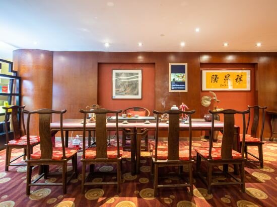 Фото Celebrity City Hotel