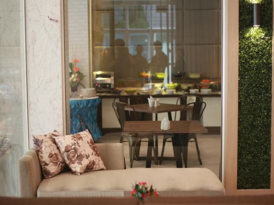 Фото Levana Pattaya Hotel