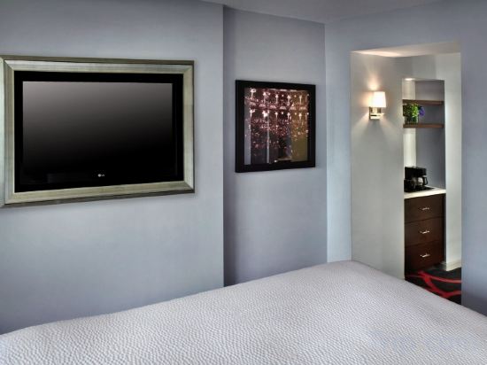 Фото Courtyard by Marriott Boston Downtown