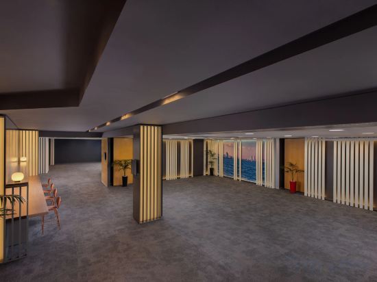 Фото Four Points by Sheraton Barcelona Diagonal