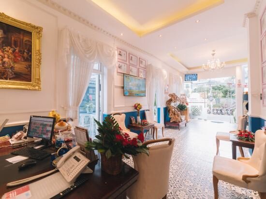 Фото Dalat Boutique Hotel