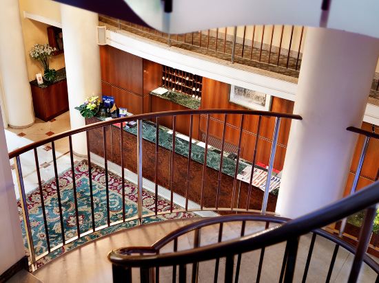 Фото Hotel Cavour