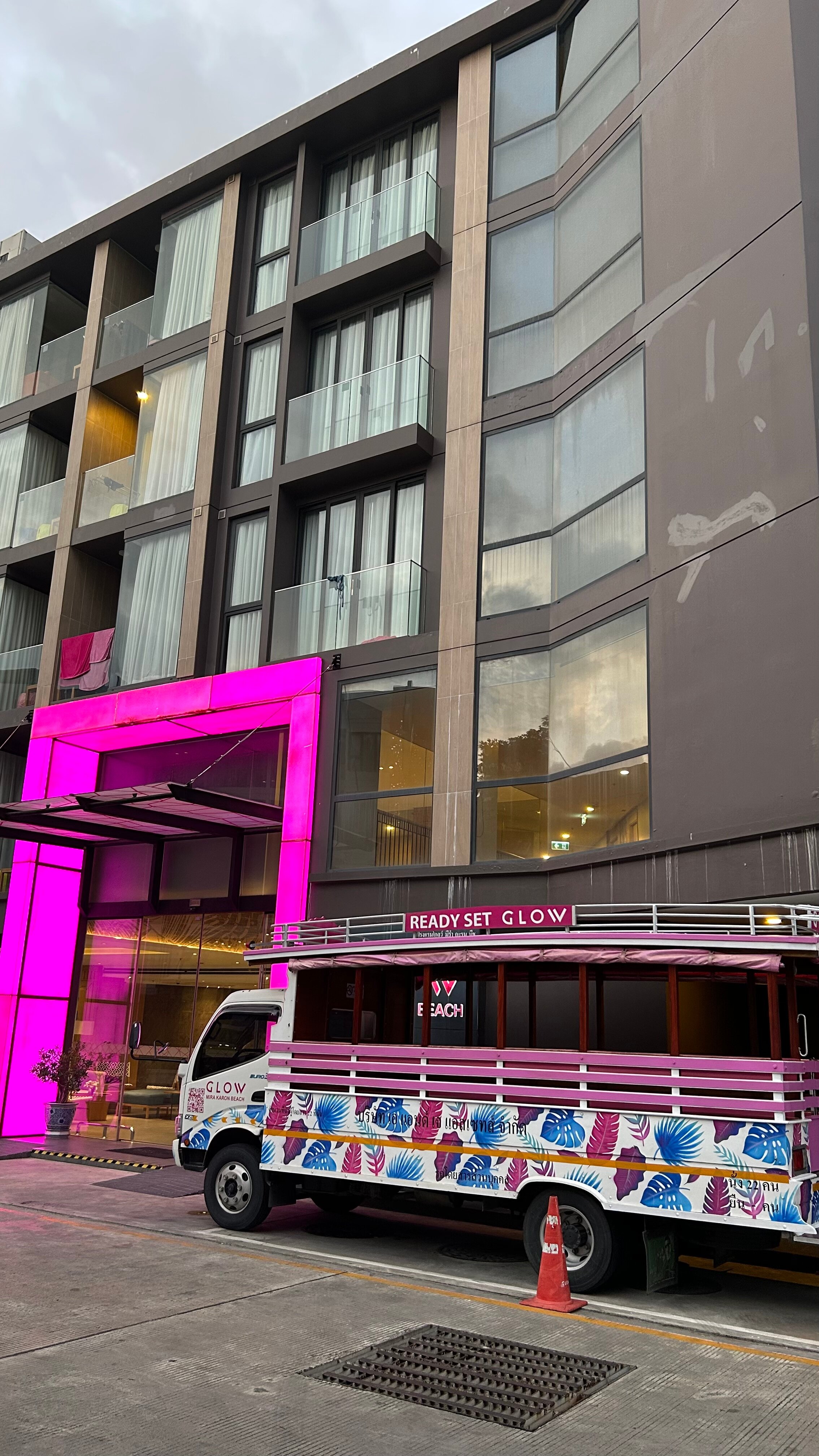 Фото Glow Mira Karon Beach