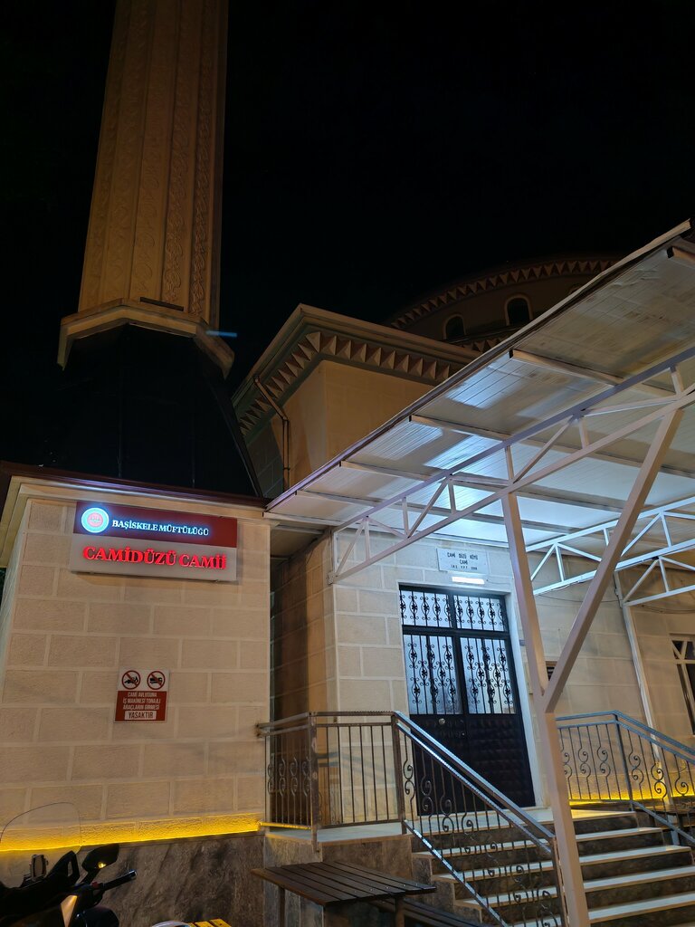 Mosque Camiduzu Neighborhood Mosque, Basiskele, photo