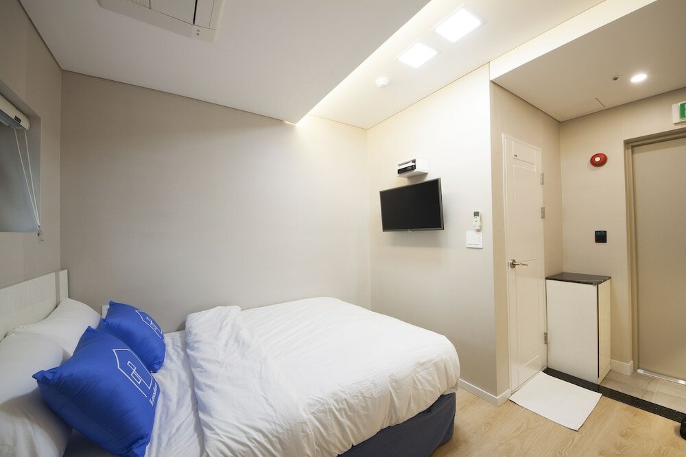 Фото Stay 7 Hostel Myeongdong