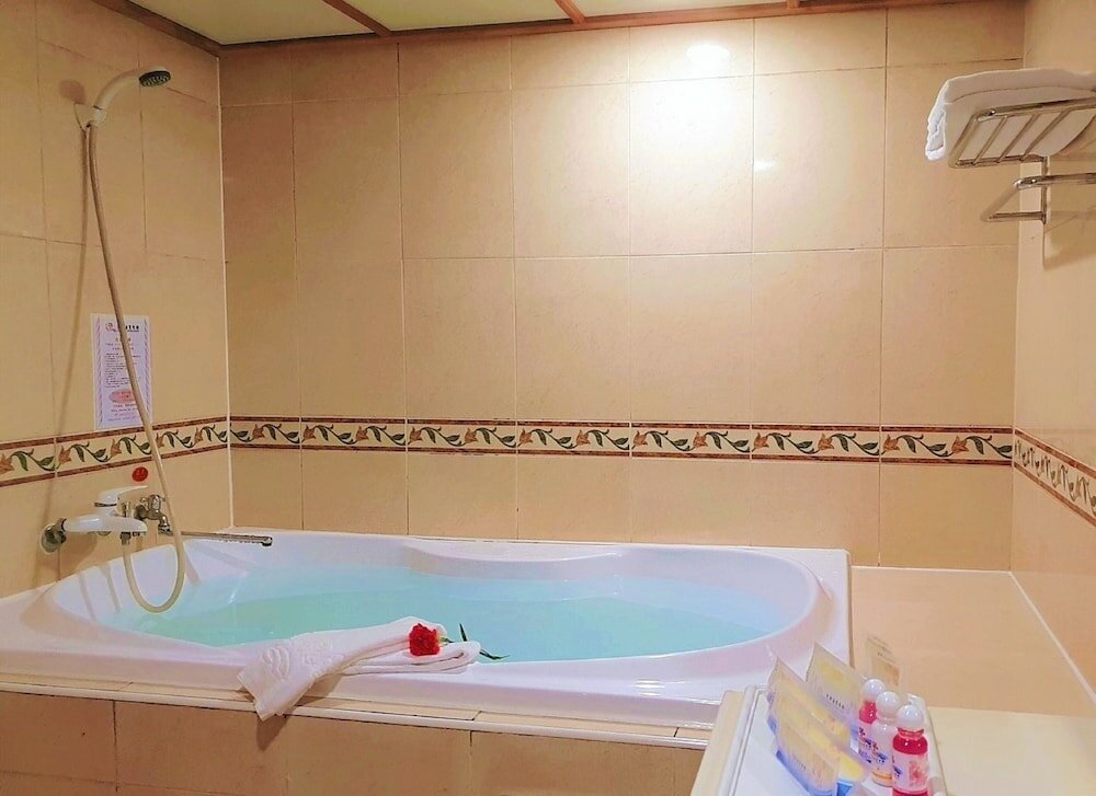 Фото Chyuan Du Spring Resort