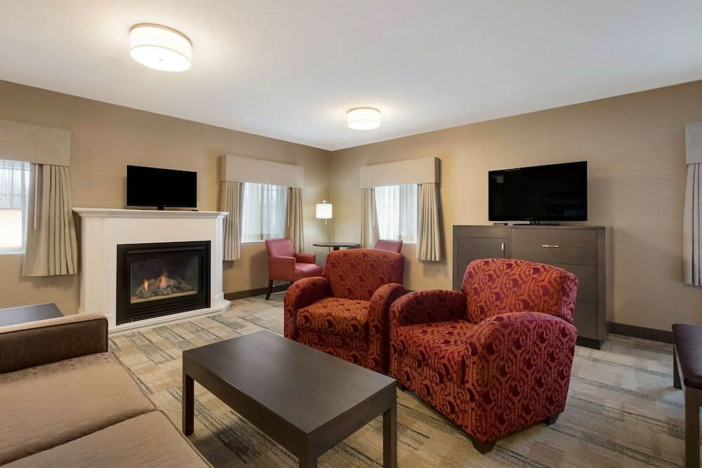 Фото Best Western Colonel Butler Inn