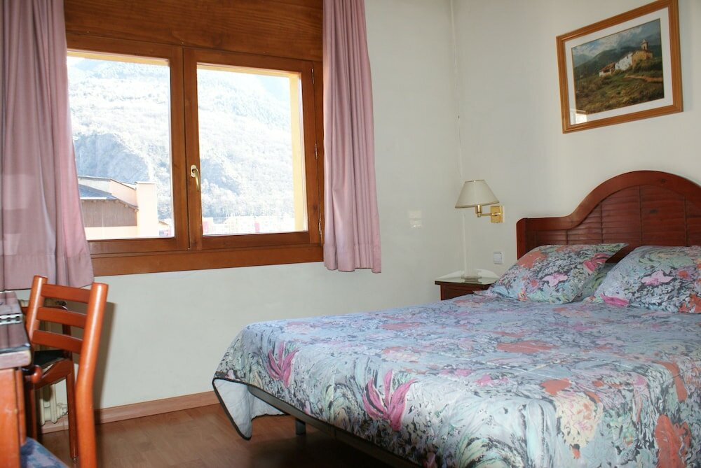 Фото Hotel Sant Jordi by Alegria