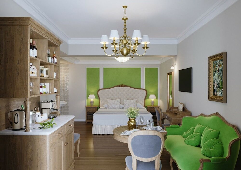 Фото Legacy Gastro Suites