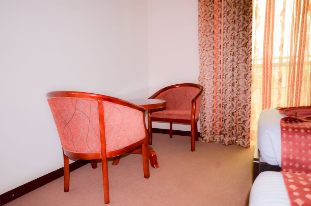 Фото Emperor Hotels