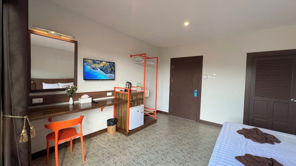 Фото My Friends's House 2