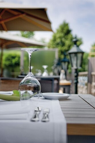 Внешний вид отеля Eurotel Lanaken - Different Hotels в Ланакене, фото 5