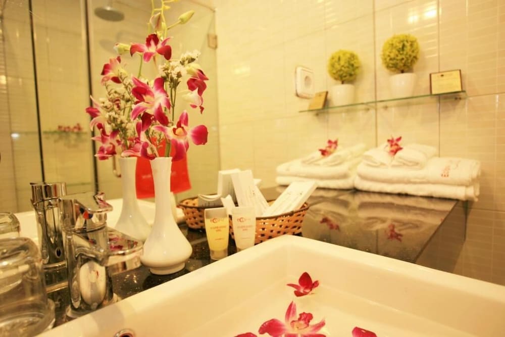 Фото Eclipse Legend Hotel