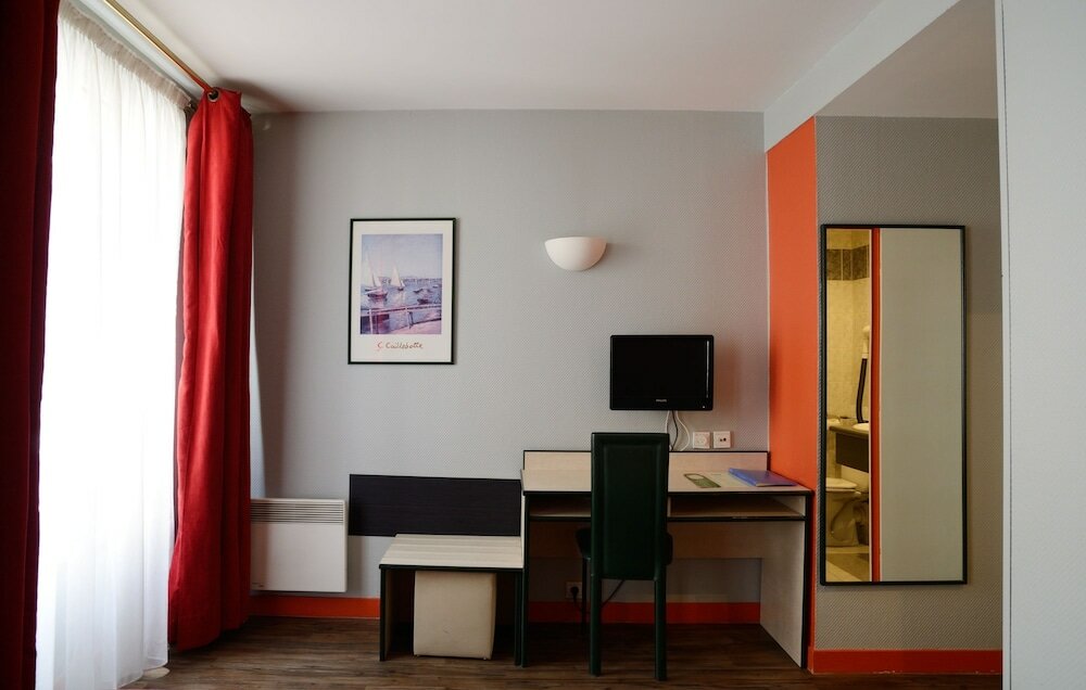 Фото Hôtel Pierre Nicole