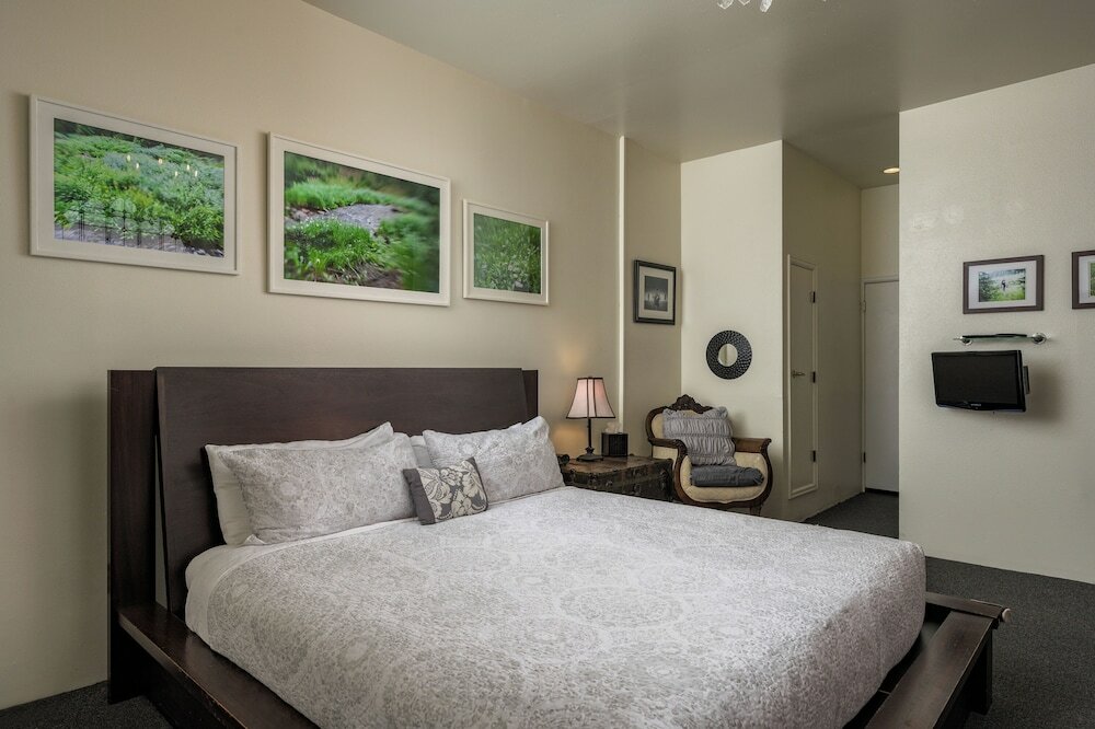 Фото Queen Anne Bed And Breakfast