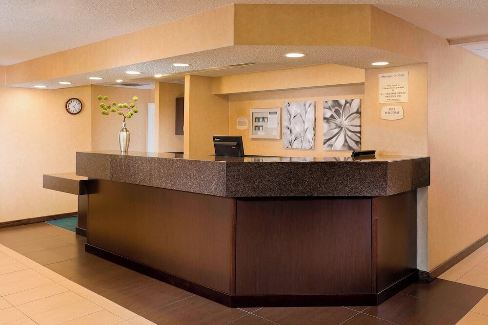 Фото Residence Inn by Marriott Madison East