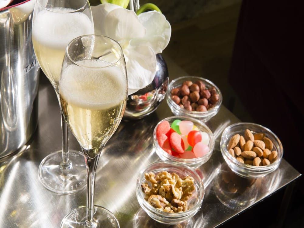 Фото Hôtel Jacques De Molay