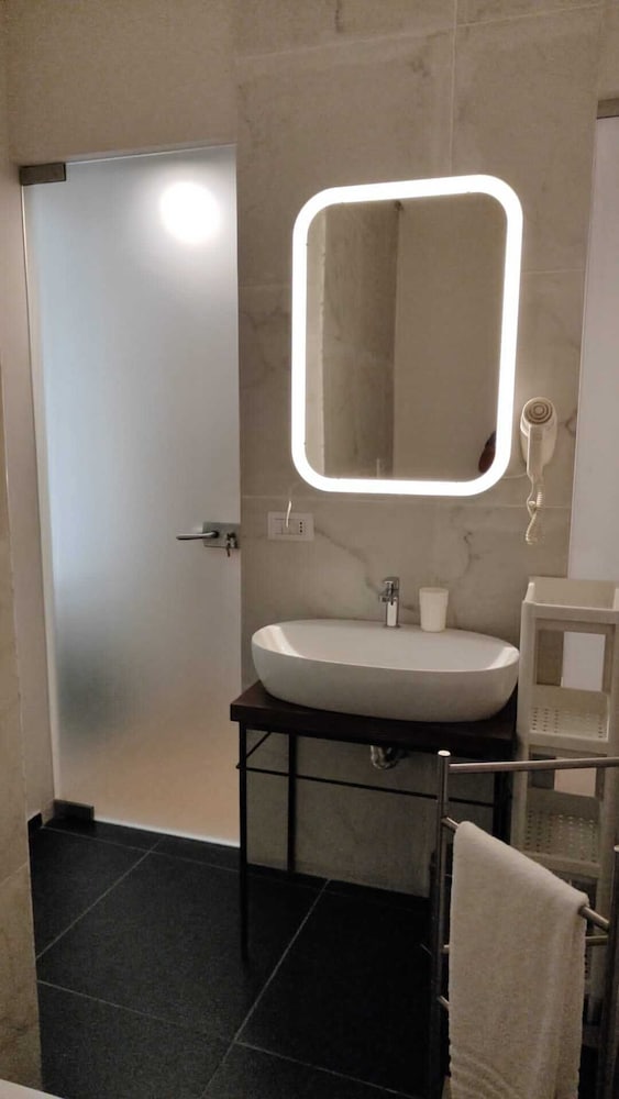 Фото Ideal City Walk