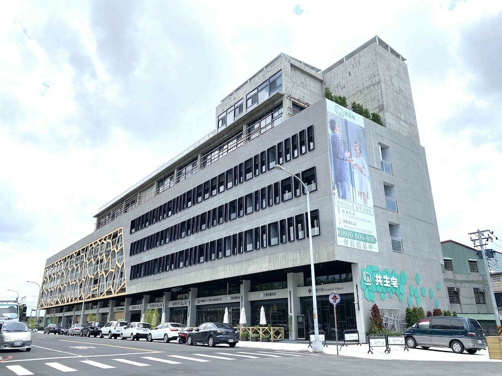 Фото отеля 1