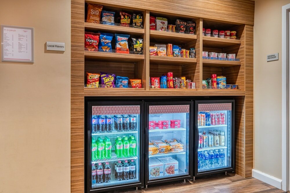 Фото TownePlace Suites by Marriott Indianapolis Airport