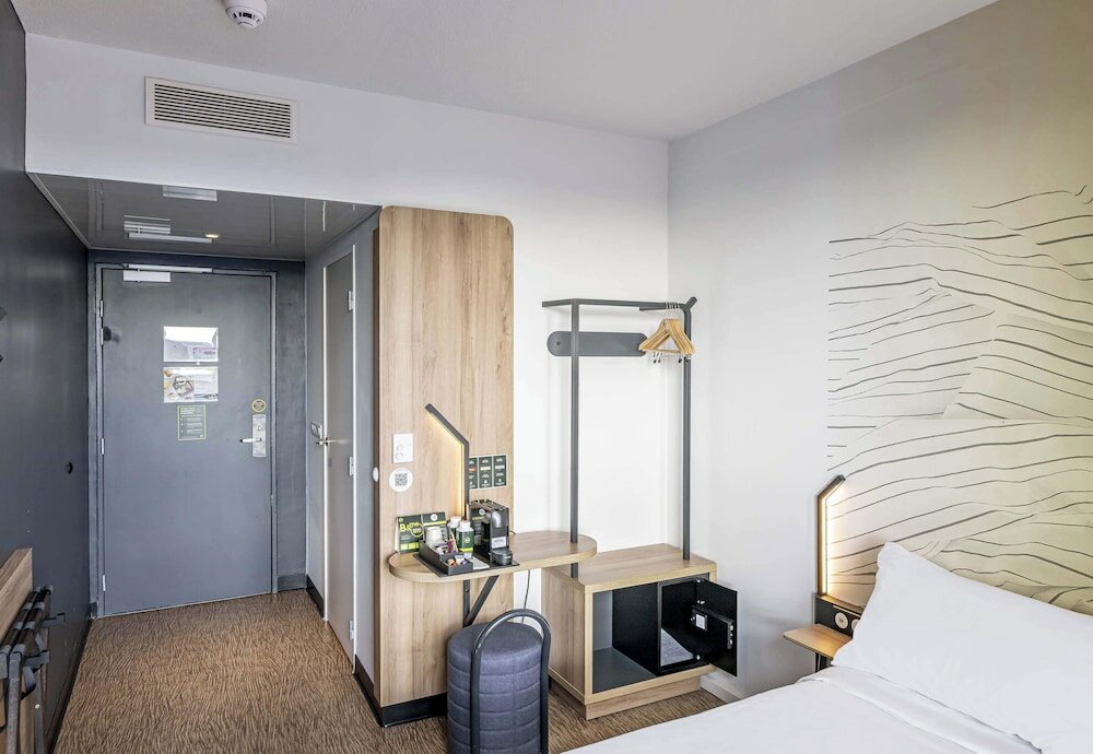 Фото B&b Hotel Bordeaux Bassins à flot