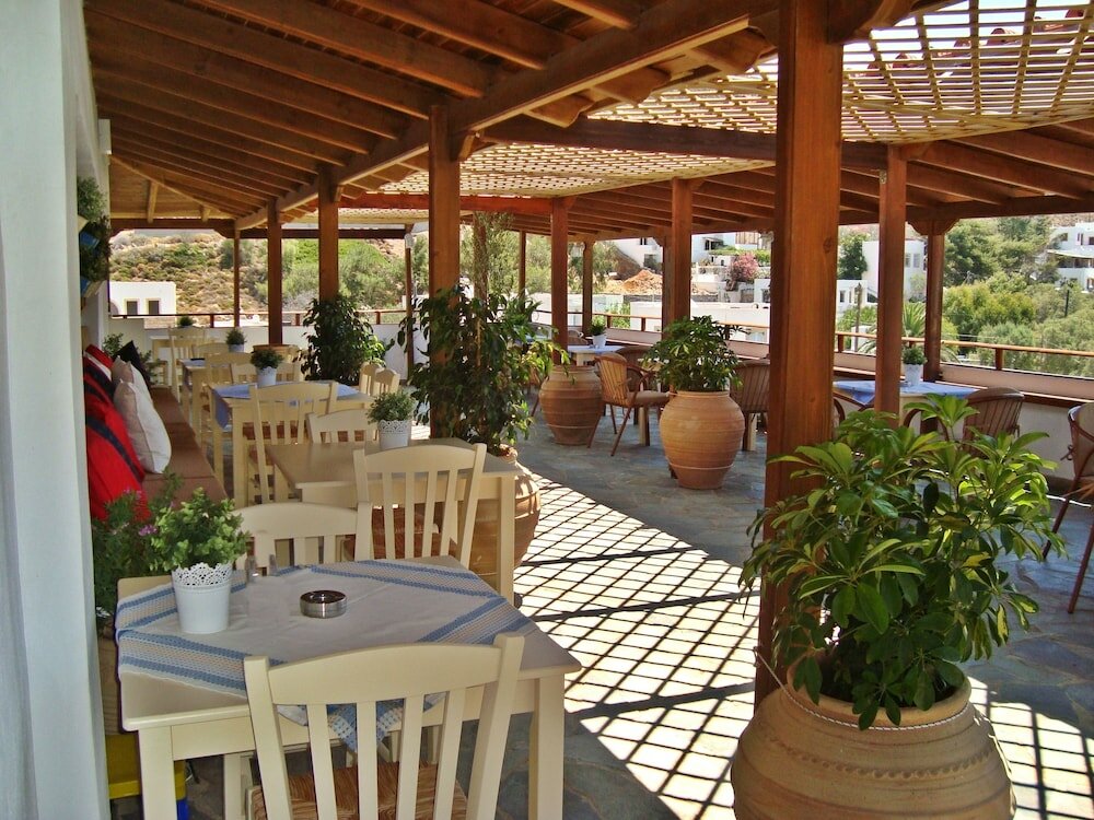 Фото Grikos Hotel