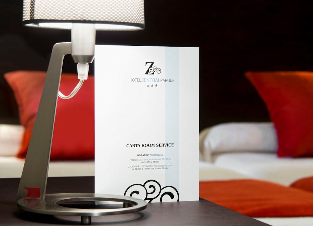 Фото Отель Zentral Parque