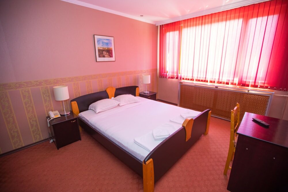 Фото Hotel Ustra