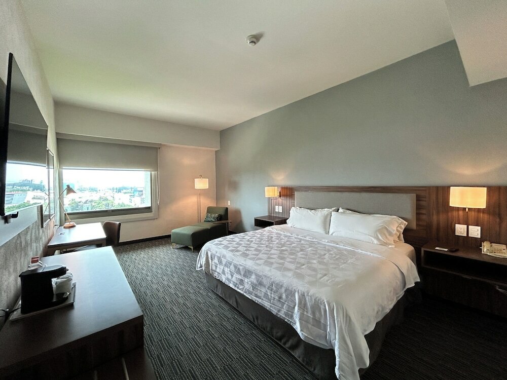 Фото Holiday Inn Guadalajara Select