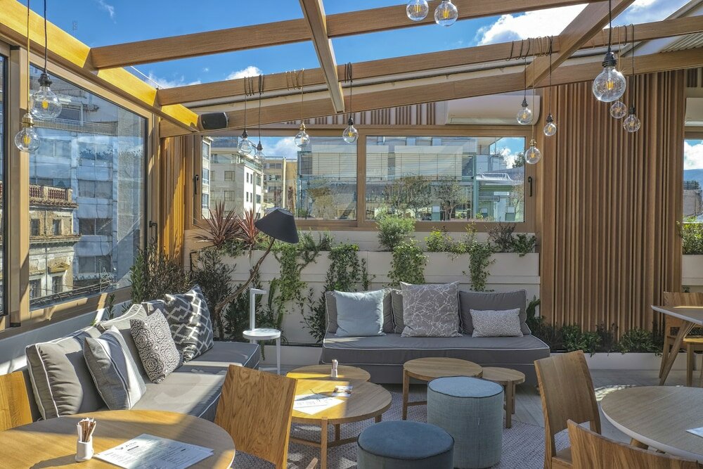 Фото Lotus Center Apartments