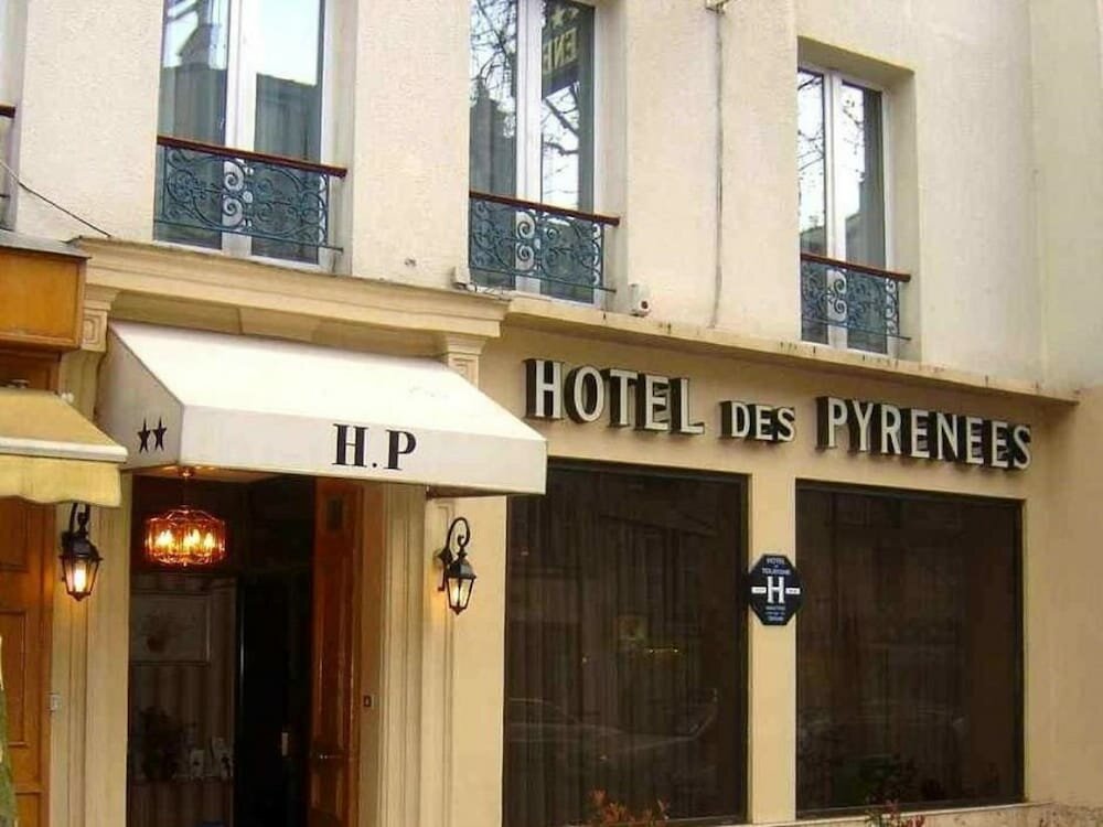 Hotel Hôtel des Pyrénées, Paris, photo