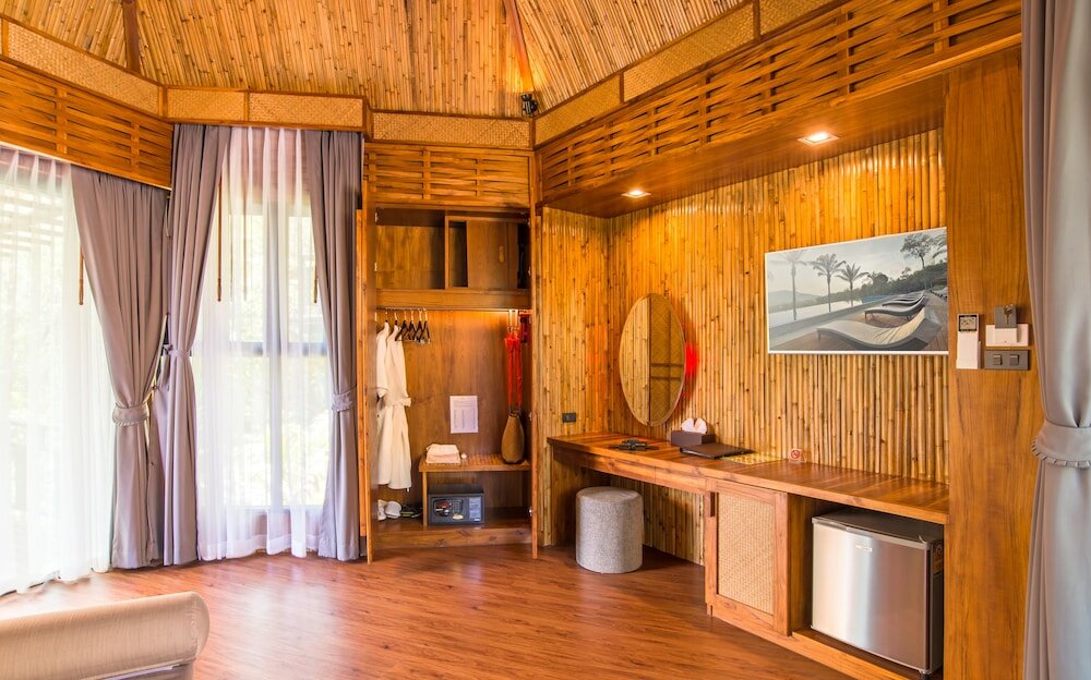 Фото Aonang Fiore Resort