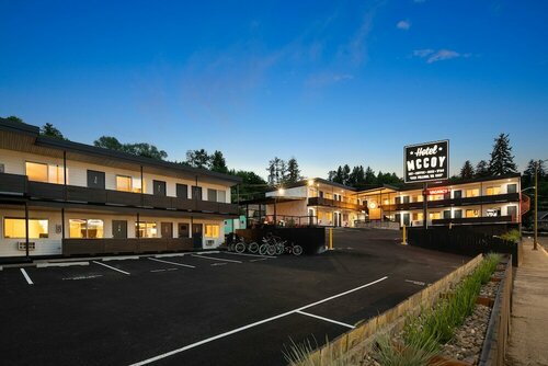 Гостиница Manor Lodge Motel в Пуллмане