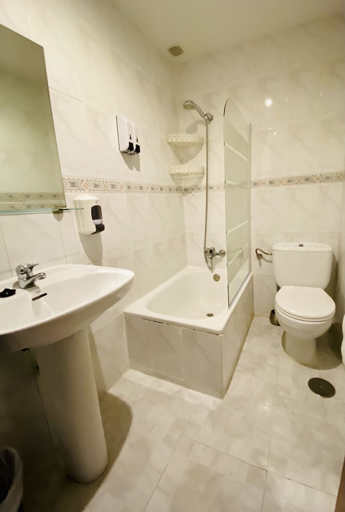 Фото Hostal Sol Naciente