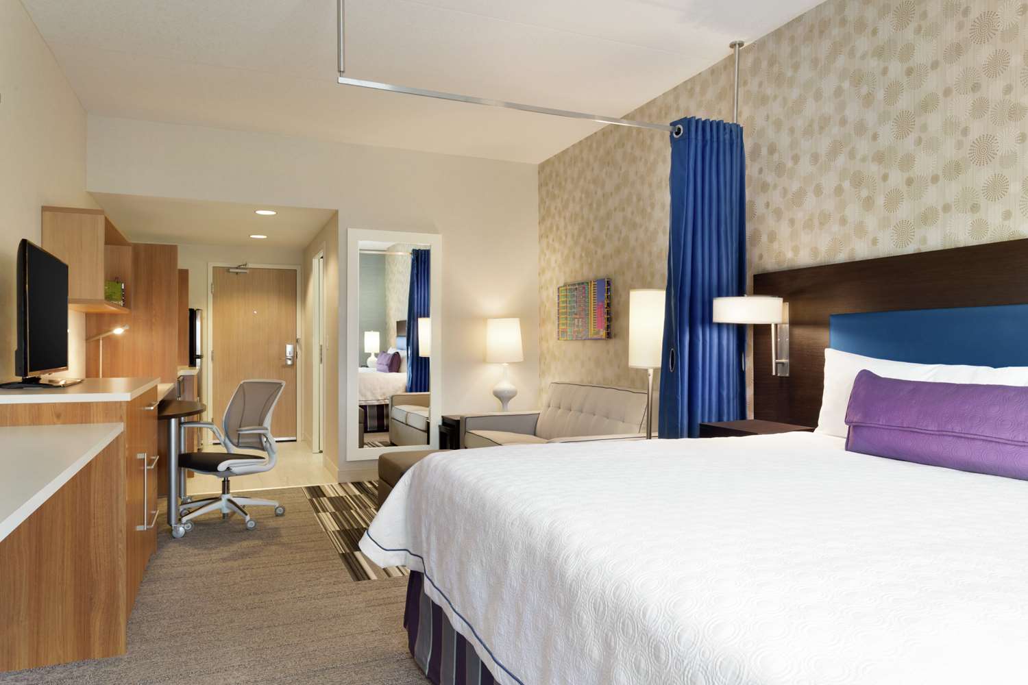 Фото Home2 Suites by Hilton Milton Ontario