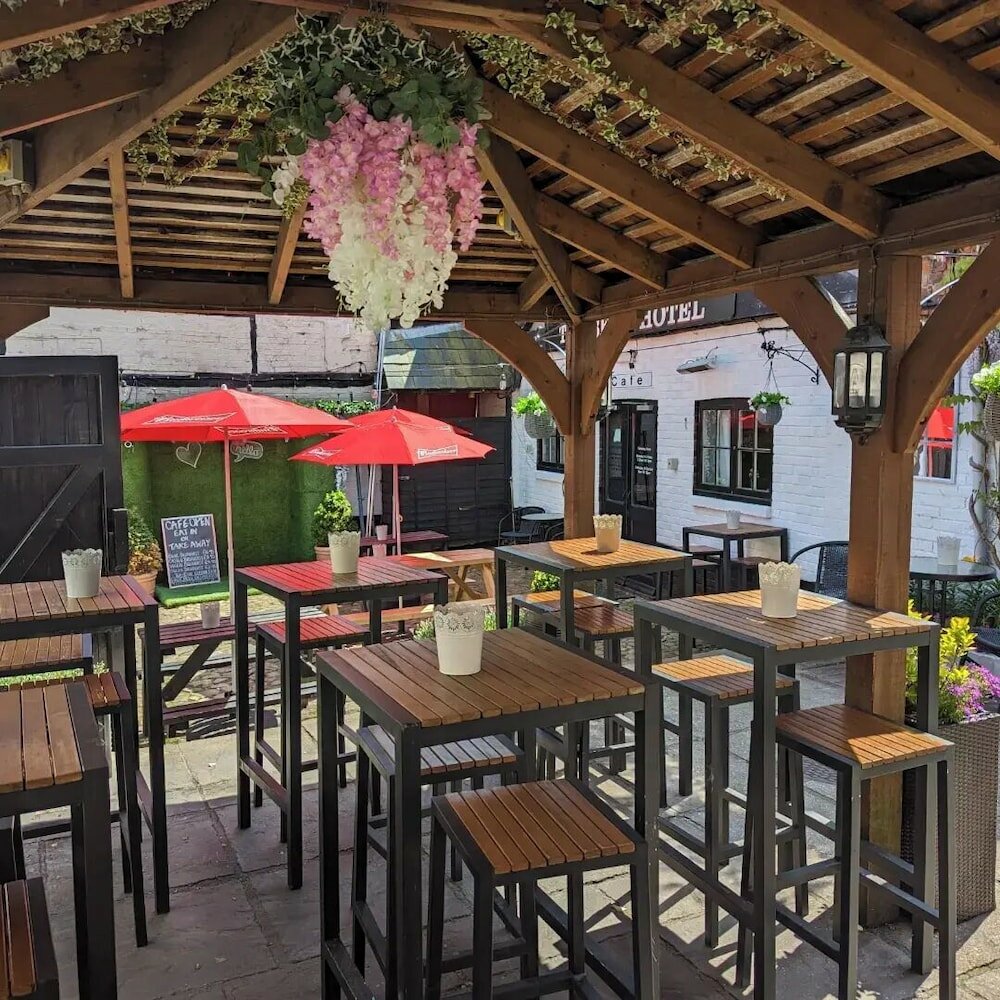 Фото The Bear Marlborough