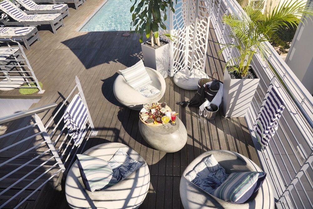 Фото The Hyde All-Suite Hotel