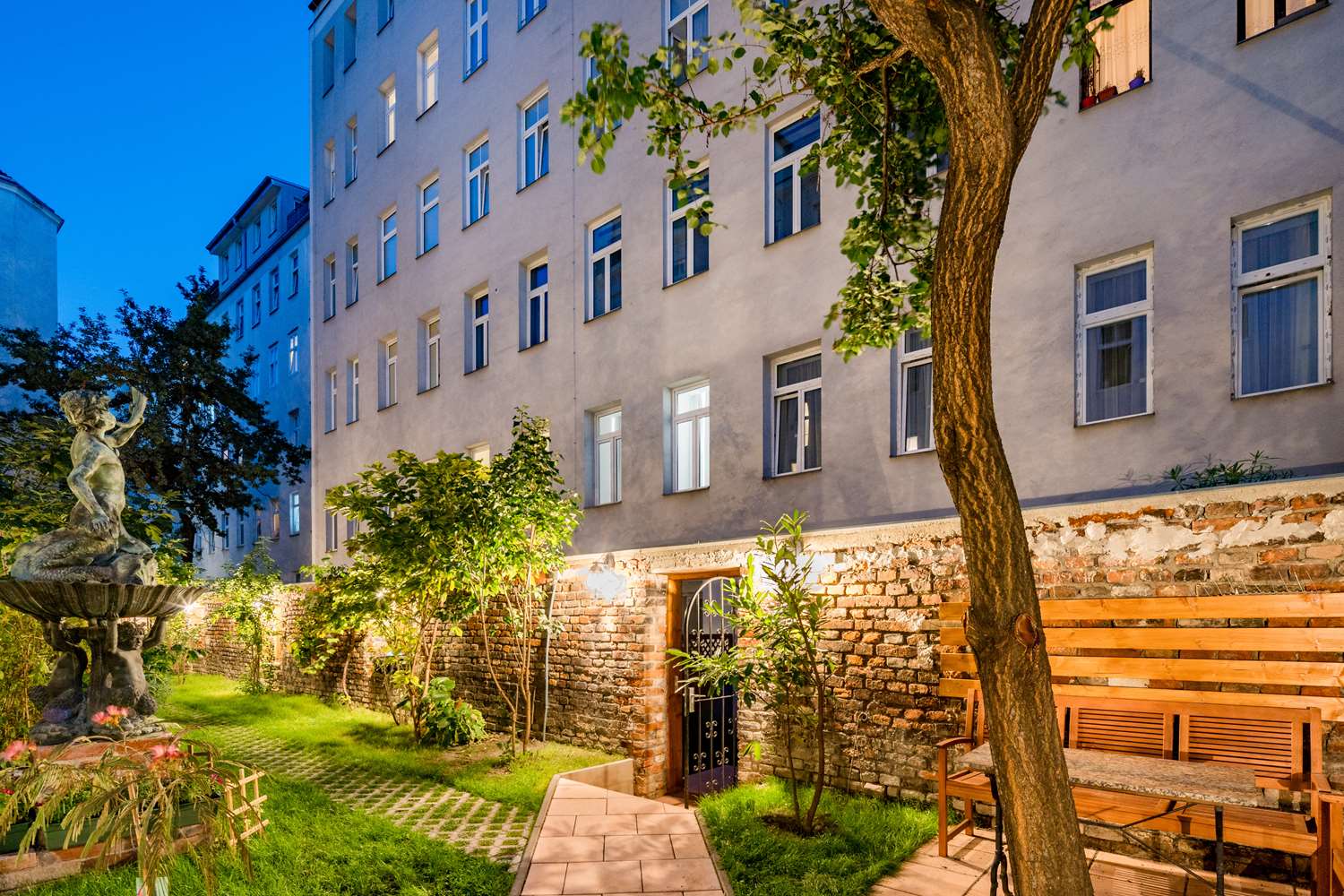 Фото Best Western Plus Celebrity Suites