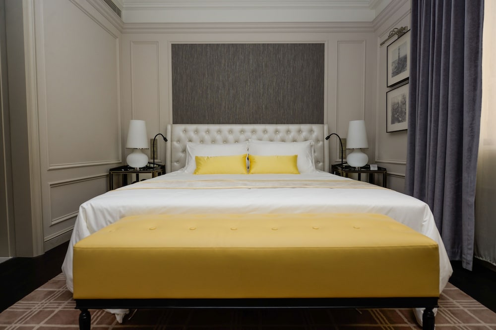 Фото Golden Tulip Bund New Asia