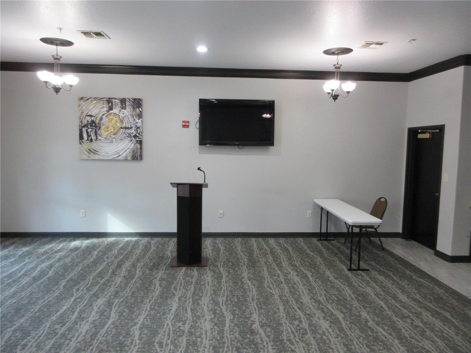 Фото SureStay Plus Hotel by Best Western San Antonio SeaWorld