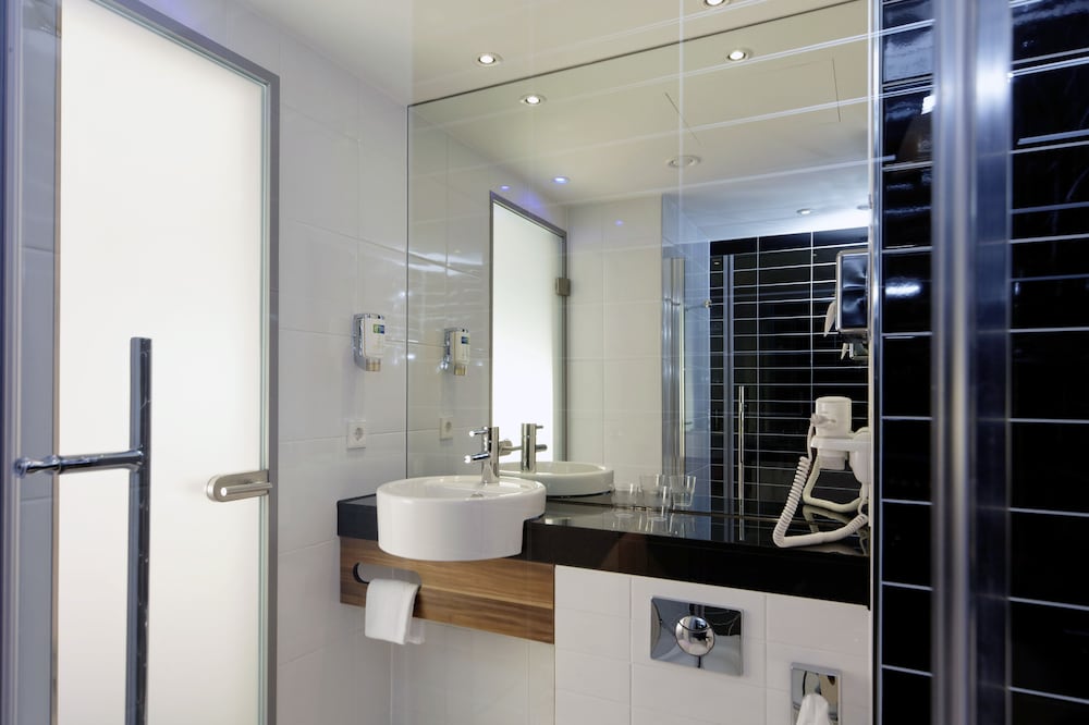 Фото Holiday Inn Express Augsburg, an Ihg Hotel