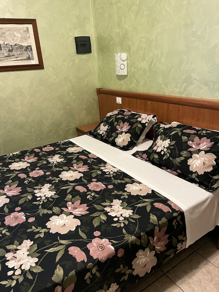 Фото Hotel Tokyo