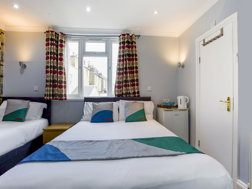 Фото Oyo Sino Hotel