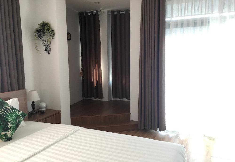 Фото Vic House Hotel