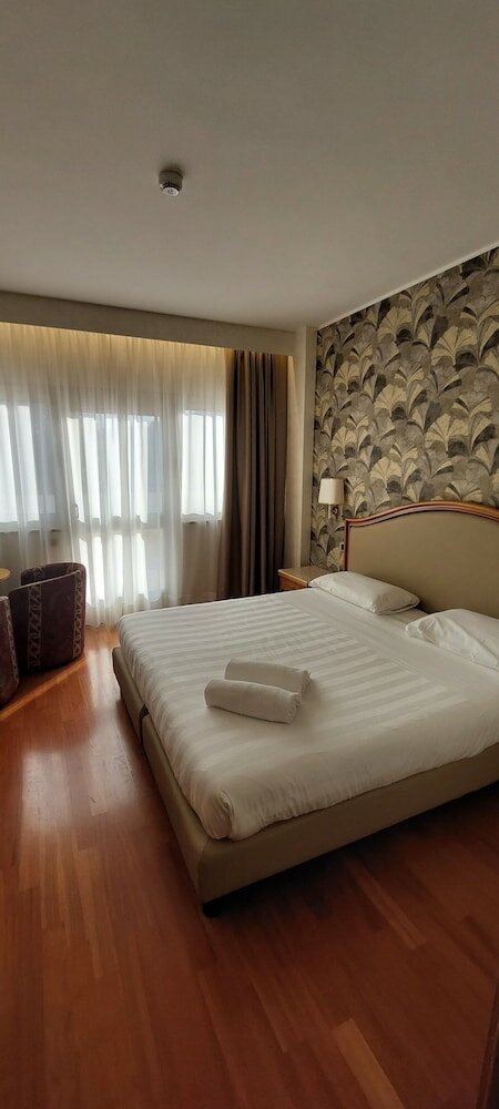 Фото Hotel Perugia Plaza