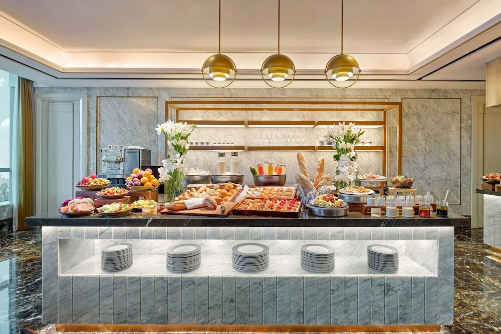 Фото The St. Regis Shanghai Jingan