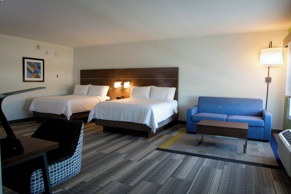 Фото Holiday Inn Express & Suites Edmonton Sw - Windermere, an Ihg Hotel