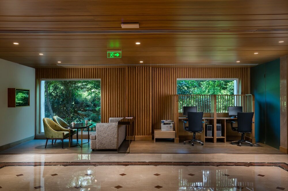 Фото Holiday Inn Agra MG Road, an Ihg Hotel