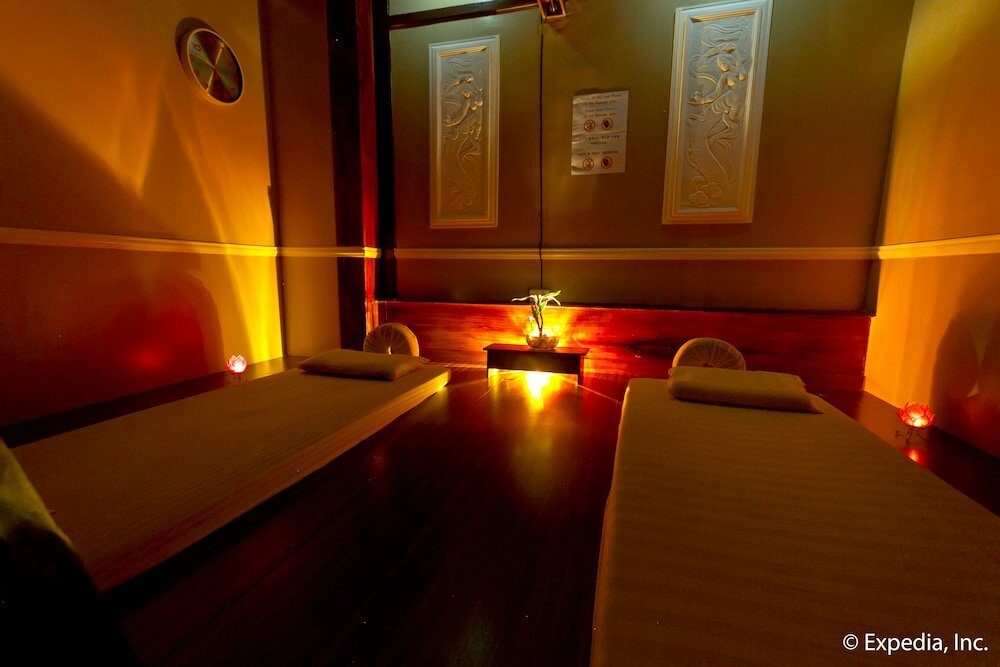 Фото Waterfront Airport Hotel & Casino