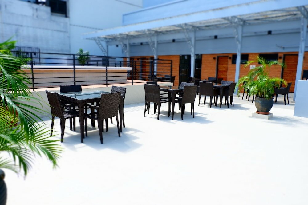 Фото The Charter House